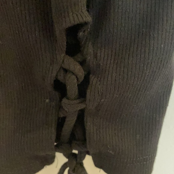 Black dress with lace detail. Size M. - Picture 3 of 3